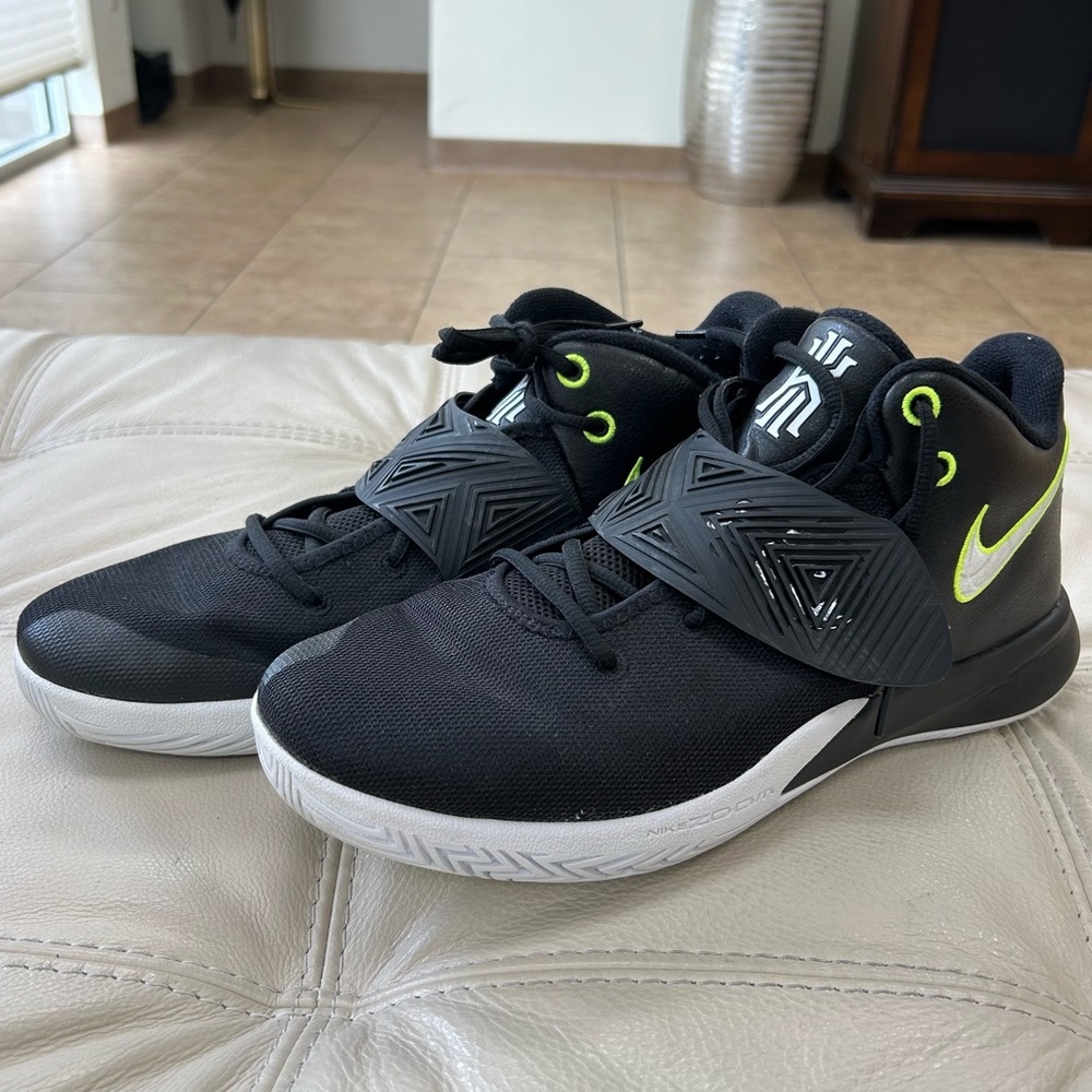 Nike Black Kyrie Flytrap 3 Sneakers
